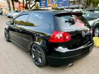 VOLKSWAGEN GOLF V