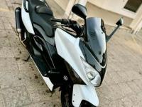 YAMAHA T-MAX 